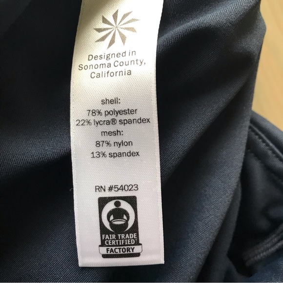 Athleta Aura Sonar Capri Mesh Leggings Navy Blue - Picture 8 of 10